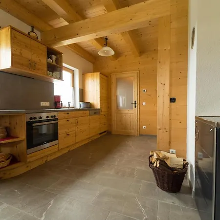 Tatil Evi Stoichart Almhutte